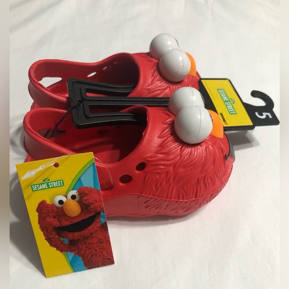 Sesame Street baby’s boy Elmo Slip on clog red. Size 5 - Picture 3 of 9